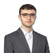 Laureato in Lettere e Scienze della Comunicazione offre ripetizioni di materie umanistiche